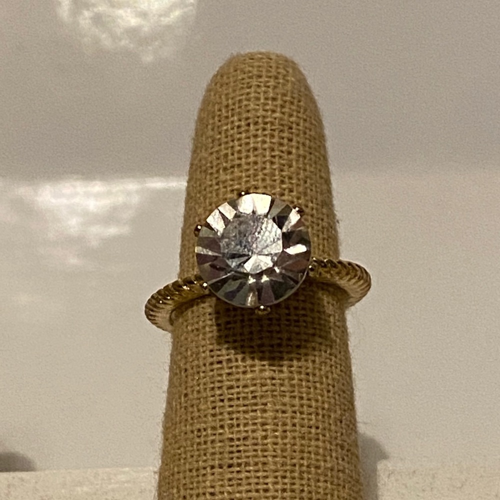 Gold diamond ring - Picture 2 of 4